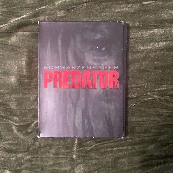 Predator Collector’s Edition 15 2 Disc SCHWARZENEGGER - Picture 1 of 11